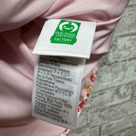 J. Crew Floral Print Quilted Puffer Vest Women’s XS‎ NWT gold tone hardware - Picture 6 of 8